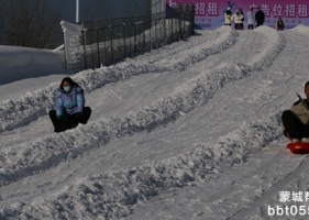 亳州华佗百草园滑雪场正式开园